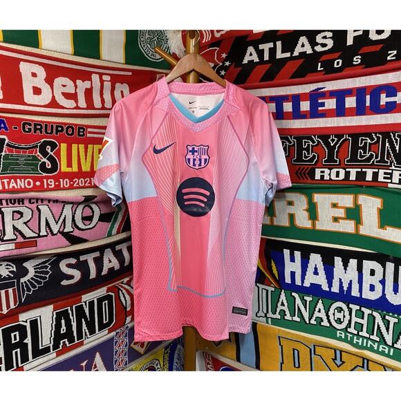 F.C Barcelona | Men’s Large “Alternative Pink” Jersey - Picture 6 of 7